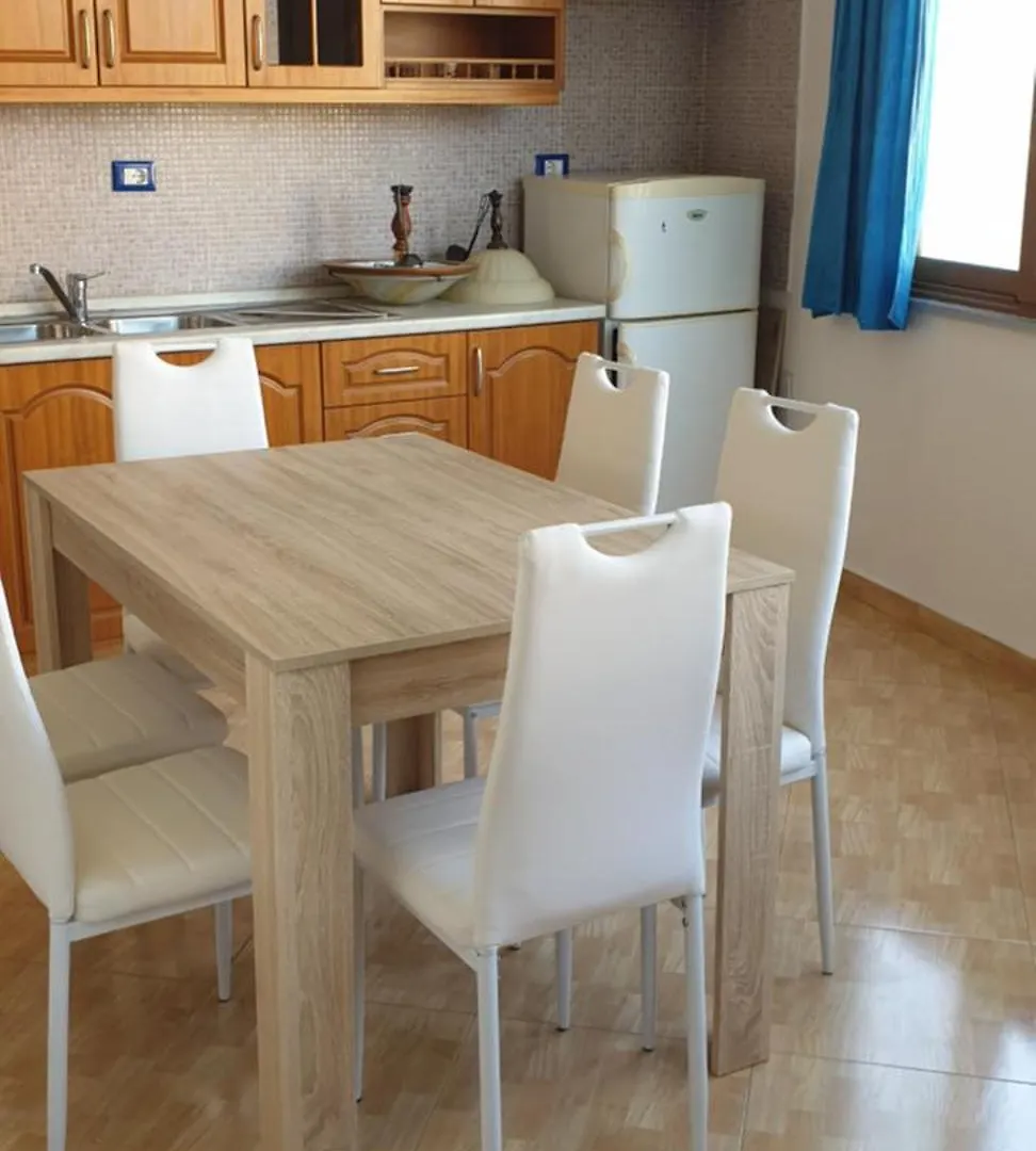 Apartament Zenuni Lägenhet Vlorë
