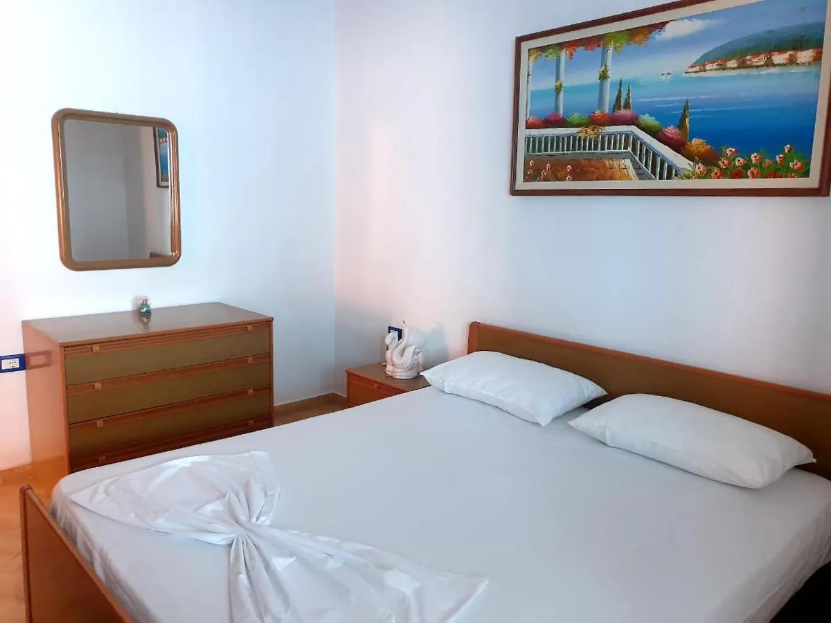 Apartament Zenuni Lägenhet Vlorë