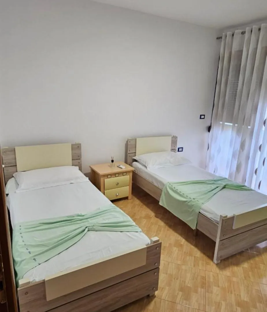 Apartament Zenuni Lägenhet Vlorë