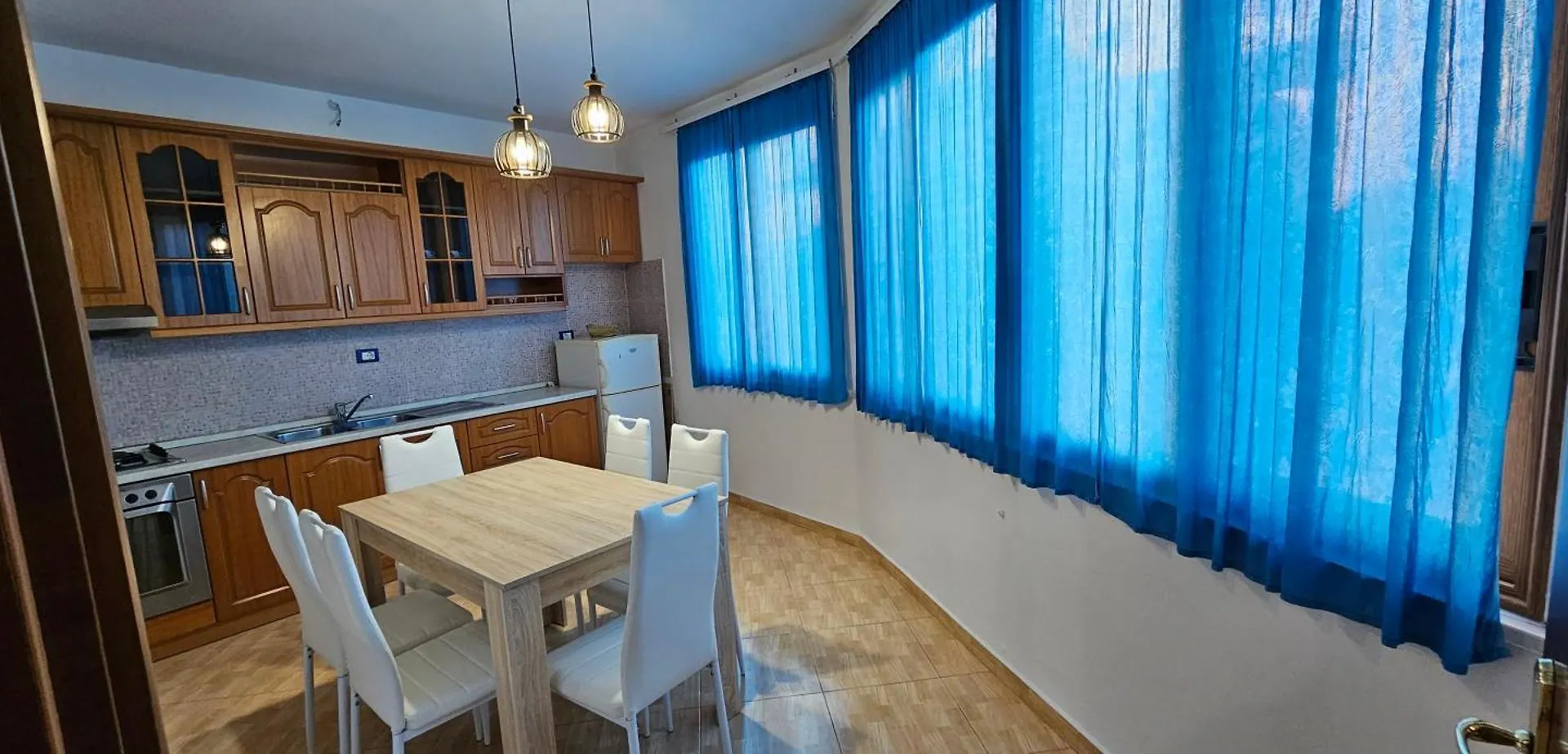 Apartament Zenuni Lägenhet Vlorë