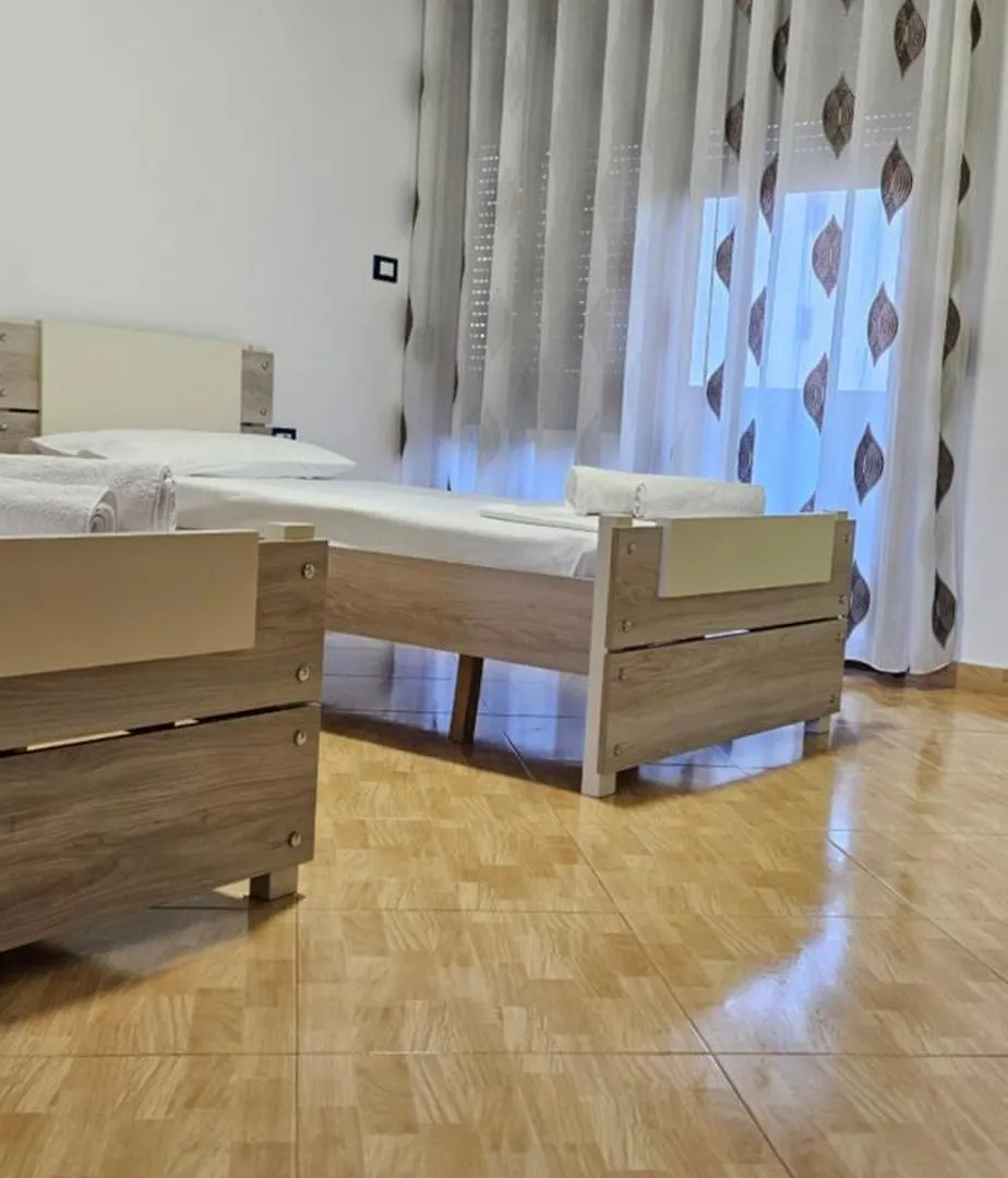 Apartament Zenuni Lägenhet Vlorë